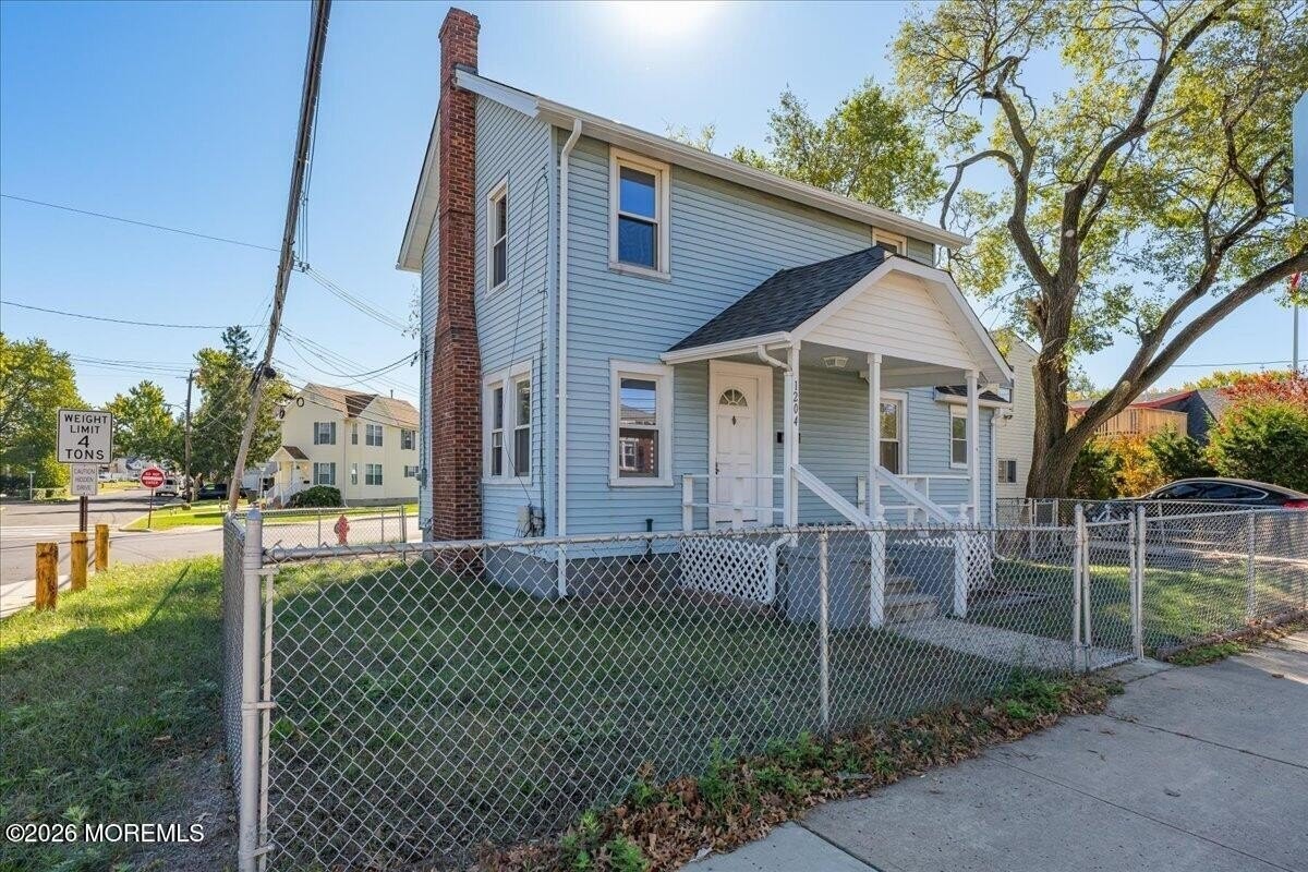 1204 Florence Ave - Photo 5 of 31