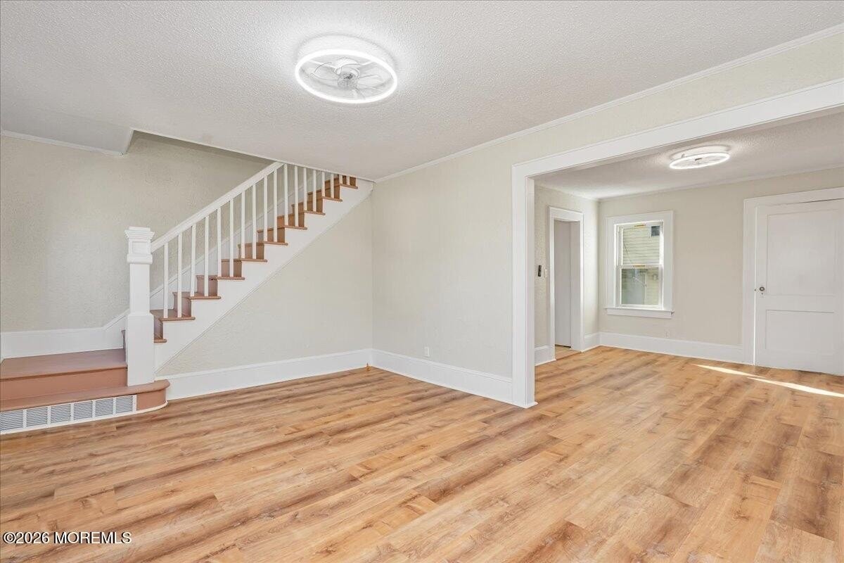 1204 Florence Ave - Photo 7 of 31