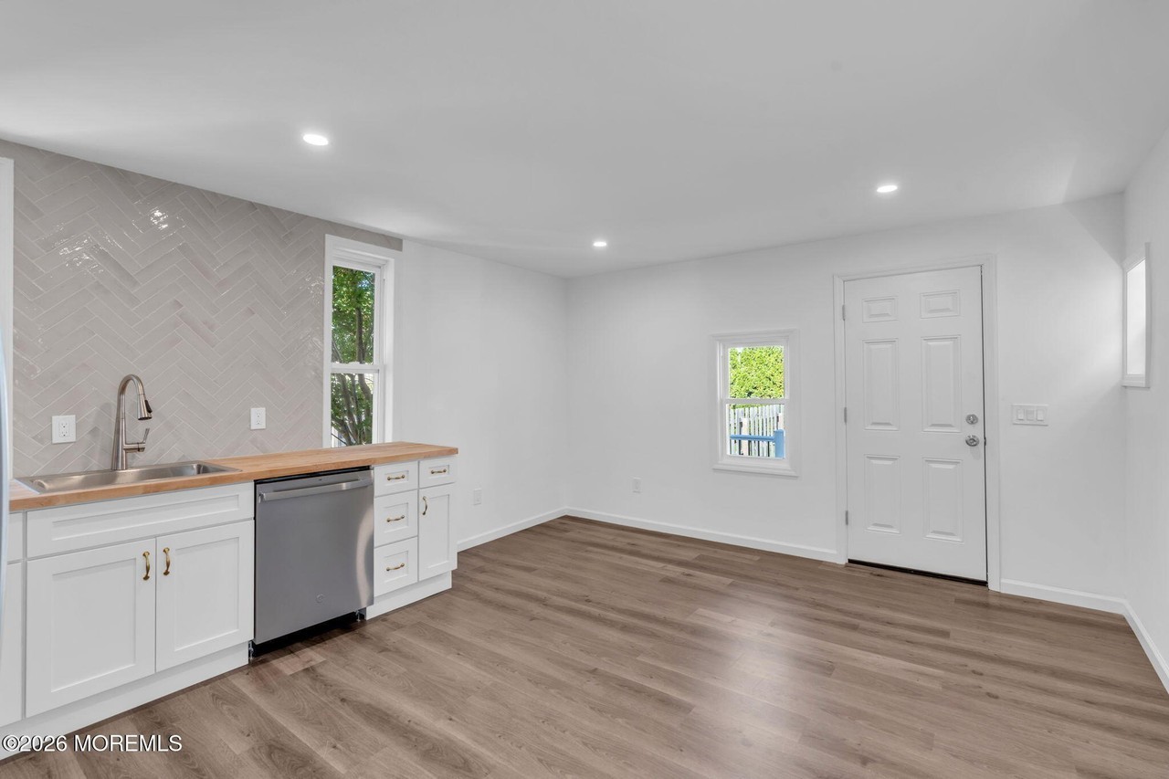 507 1st Ave #REAR - Photo 2 of 13