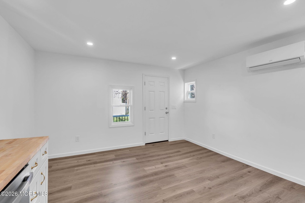 507 1st Ave #REAR - Photo 4 of 13