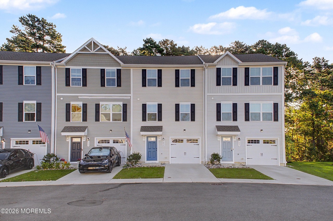 1004 Cyprus Ct #1004 - Photo 2 of 34