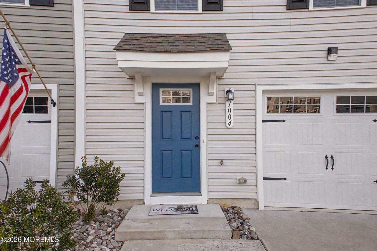 1004 Cyprus Ct #1004 - Photo 4 of 34