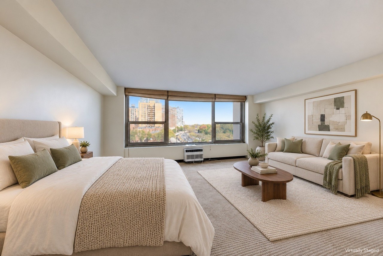 3600 N Lake Shore Dr #616 - Photo 2 of 16