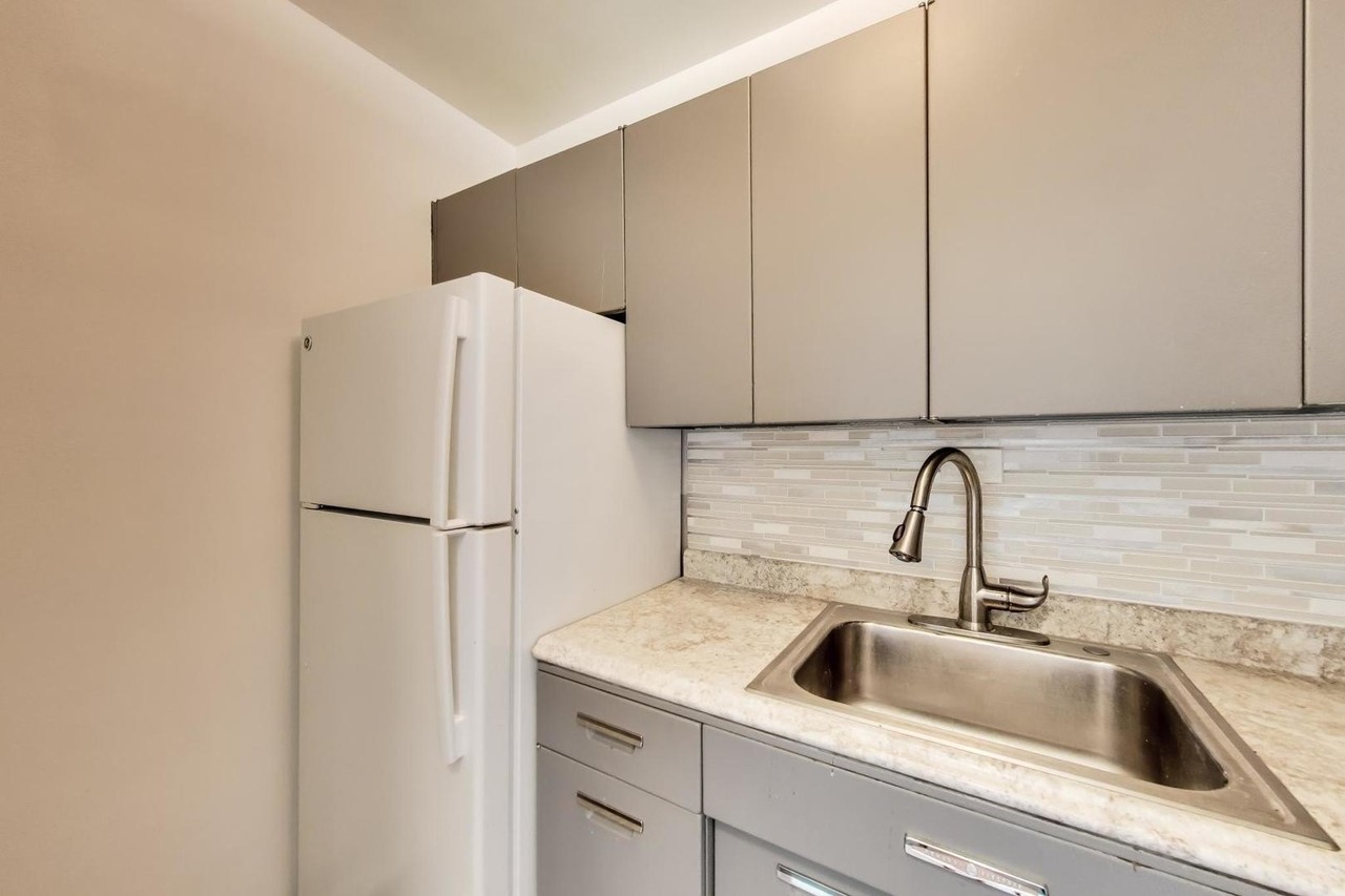 3600 N Lake Shore Dr #616 - Photo 5 of 16