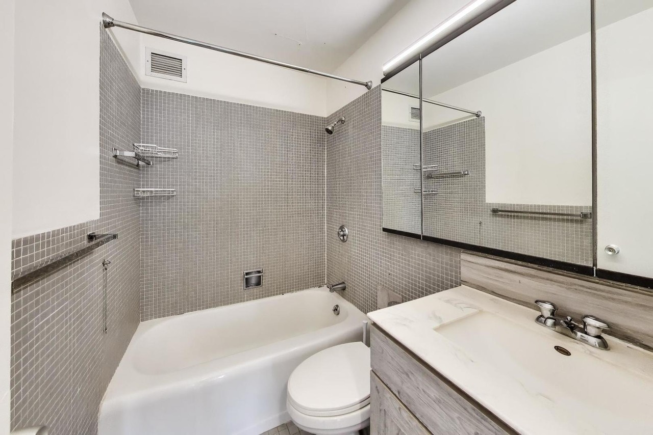 3600 N Lake Shore Dr #616 - Photo 6 of 16