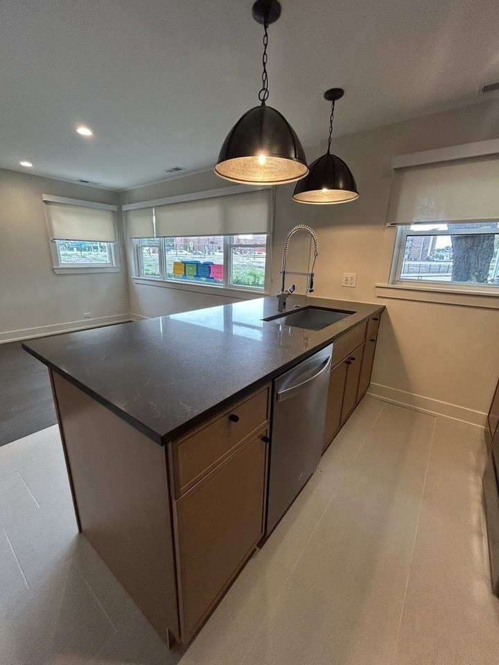 7701 W Marwood Ave #1N - Photo 4 of 14