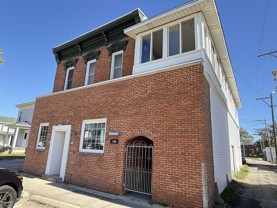 148 N Sycamore St #B2 - Photo 1 of 1