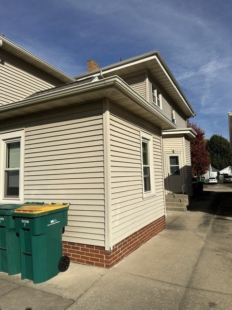 302 S Vermillion St #1A - Photo 5 of 21