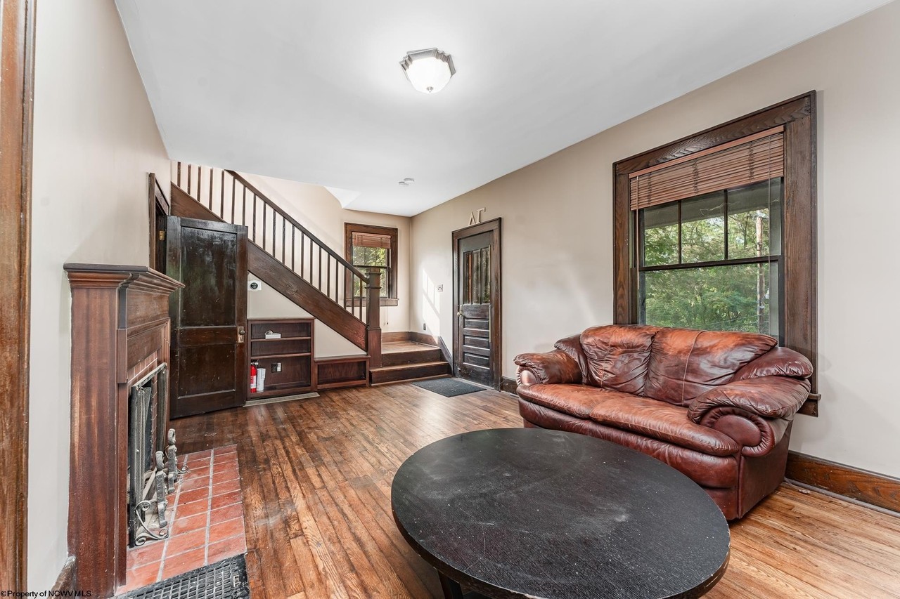 108 Cornell Ave - Photo 7 of 33