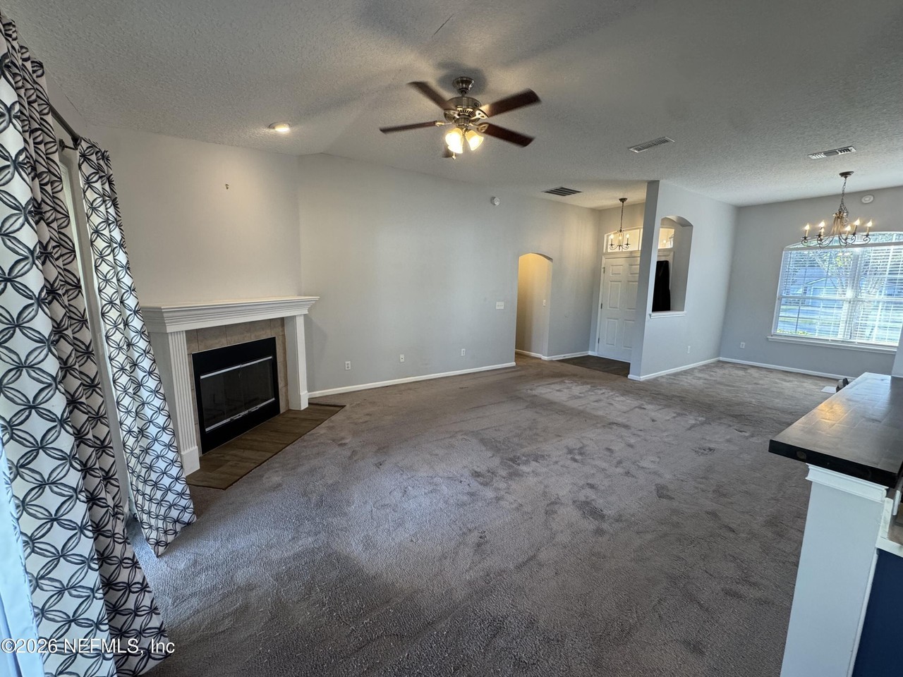 11661 Rolling River Blvd - Photo 5 of 32