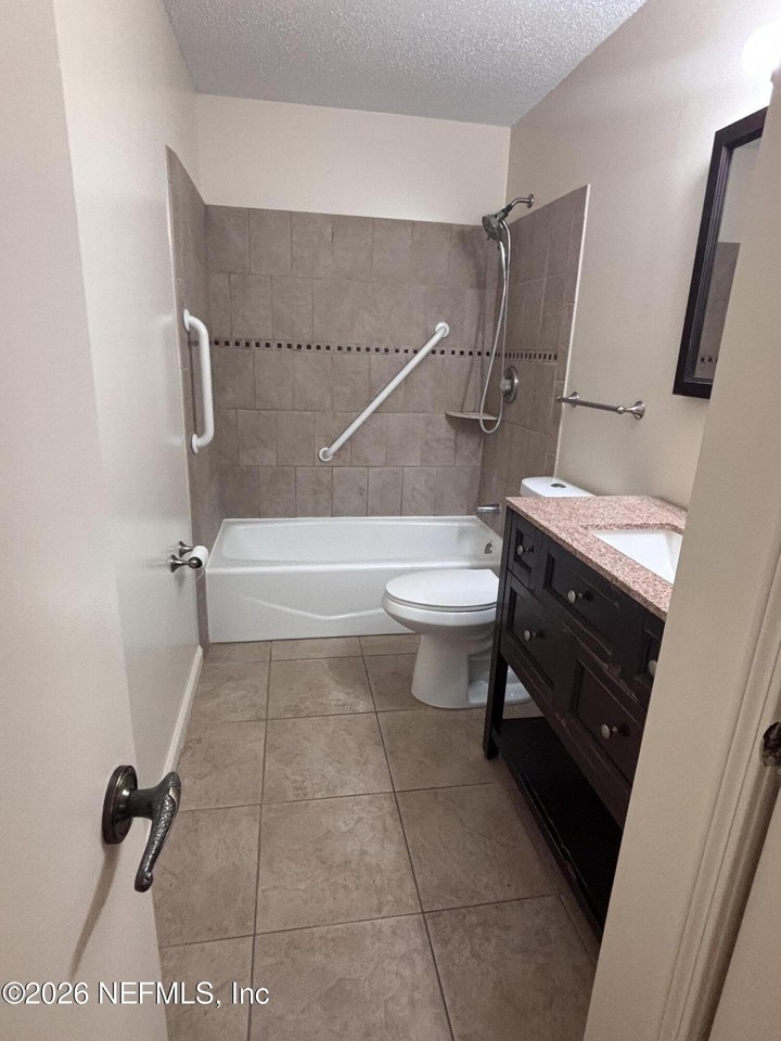 2744 Cavender Ct - Photo 5 of 7