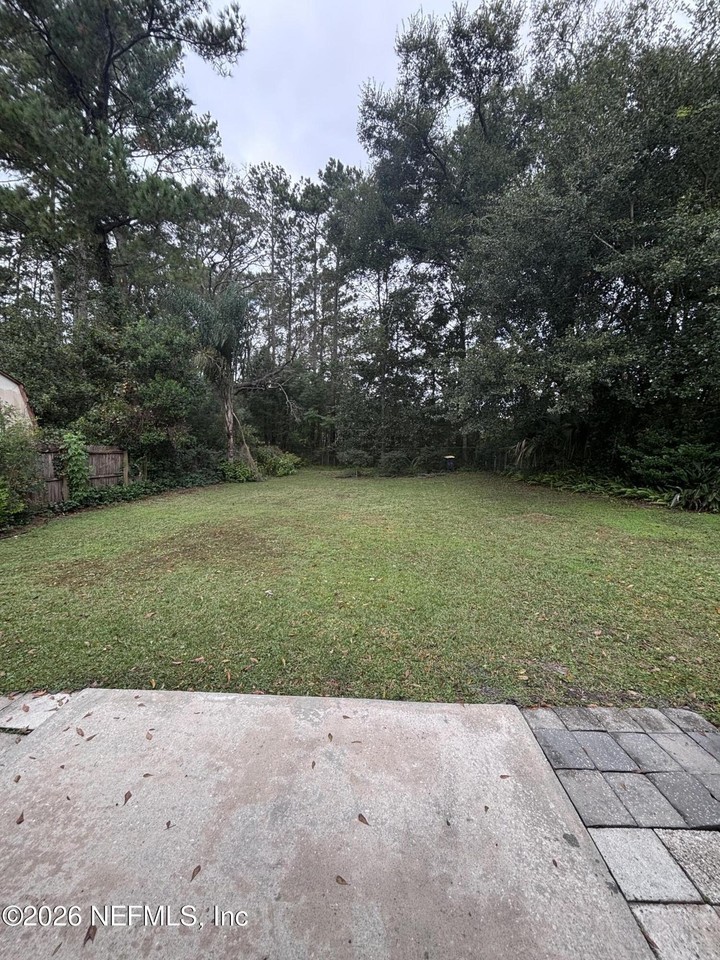 2744 Cavender Ct - Photo 6 of 7