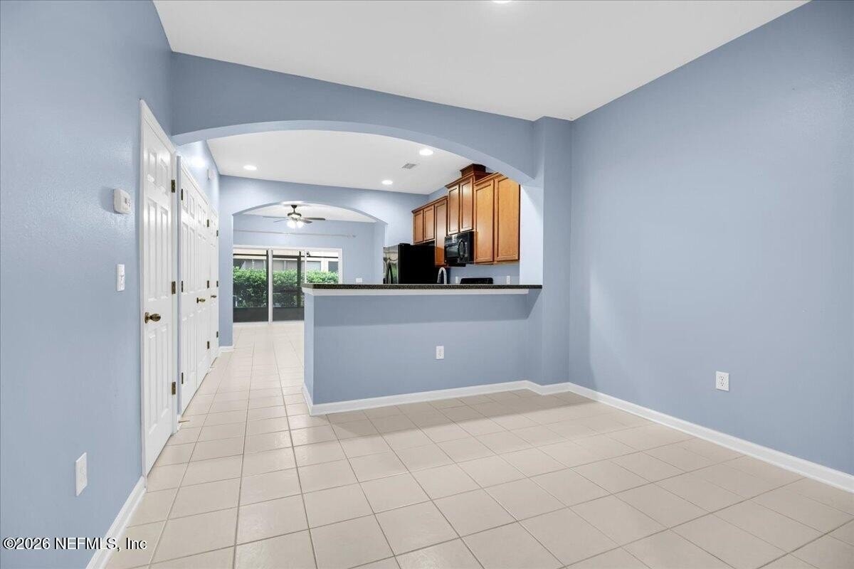 13002 Surfside Dr - Photo 6 of 23