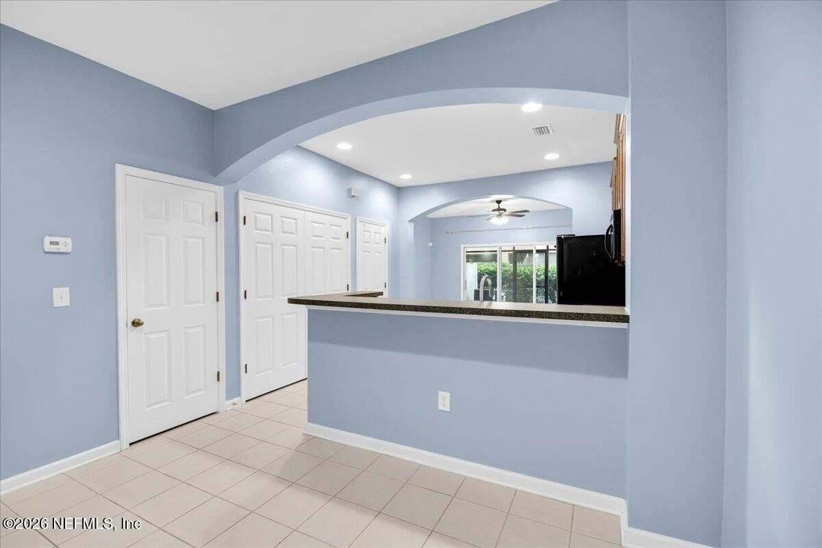 13002 Surfside Dr - Photo 7 of 23