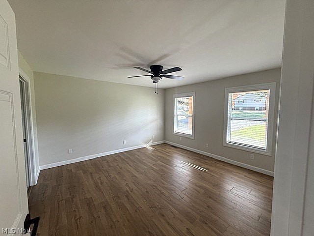 6200 Rollins Dr - Photo 3 of 16