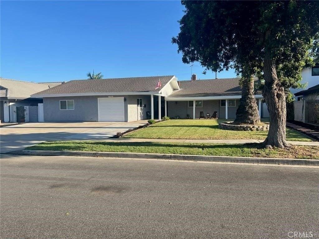 17536 Sherbrook Dr - Photo 2 of 28