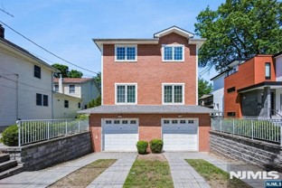 39 Grove St #B - Photo 1 of 1