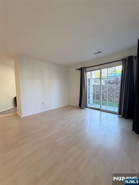 1284 Paddington Rd - Photo 3 of 20