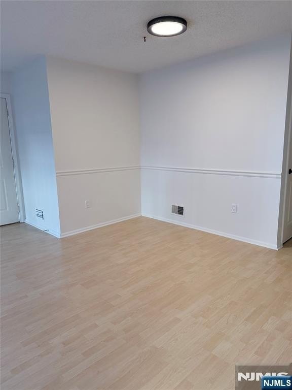 1284 Paddington Rd - Photo 5 of 20