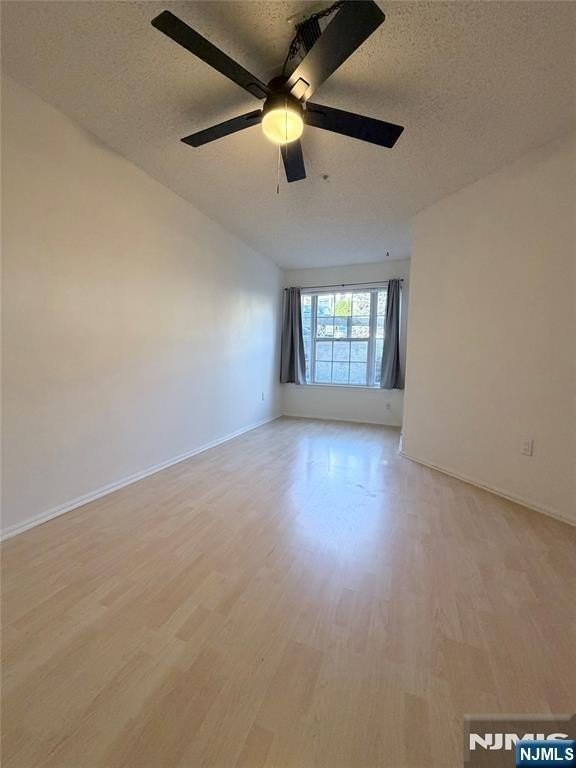 1284 Paddington Rd - Photo 7 of 20