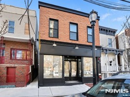 featured image of 523 22nd St #2