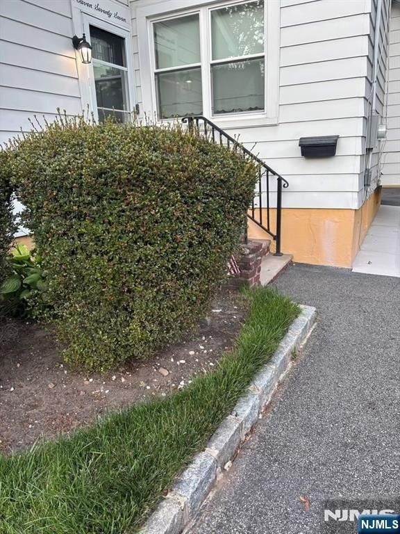 1177 Katherine St