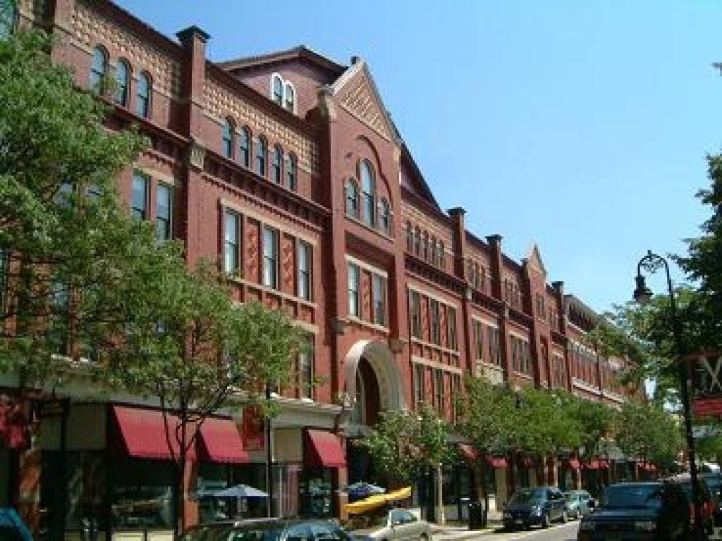 30 Hanover St #302