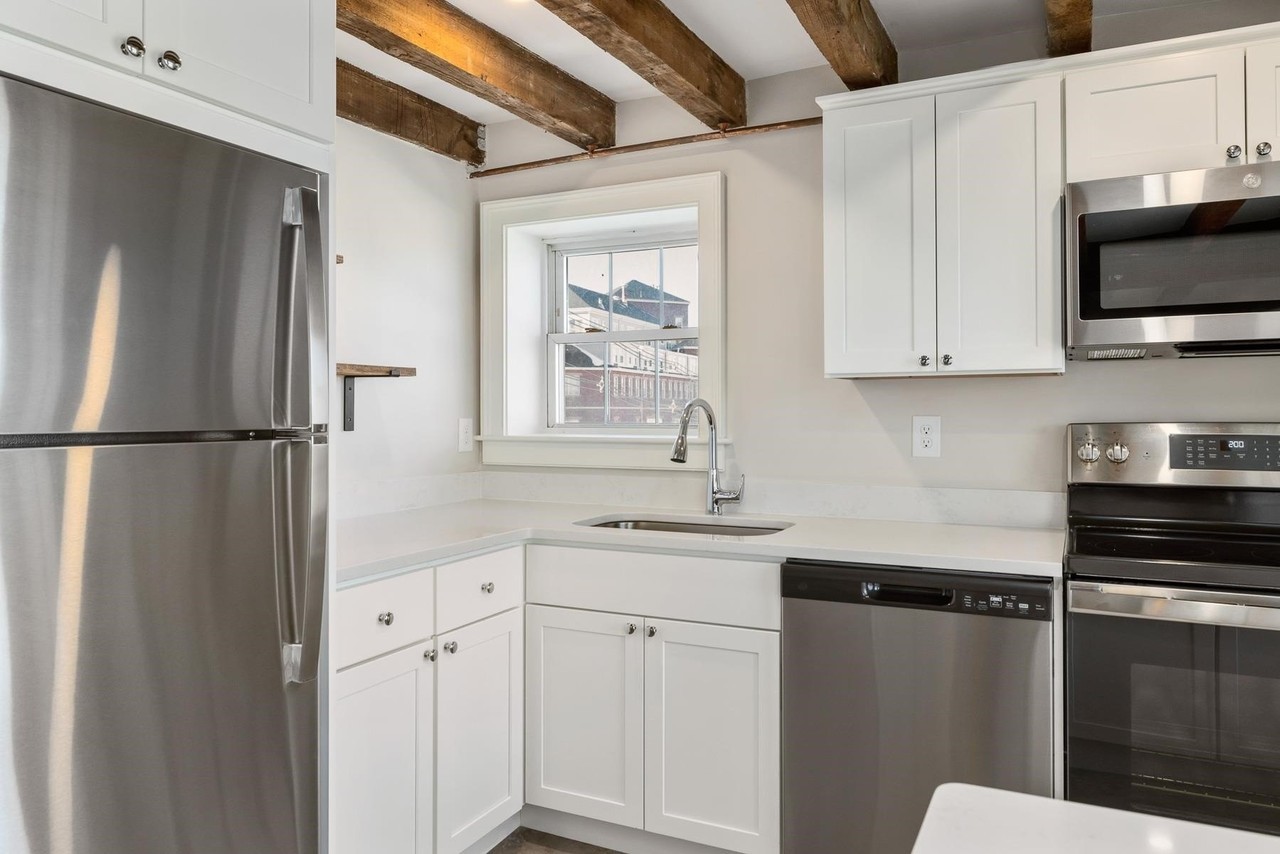205 Market St #3 - Photo 4 of 20