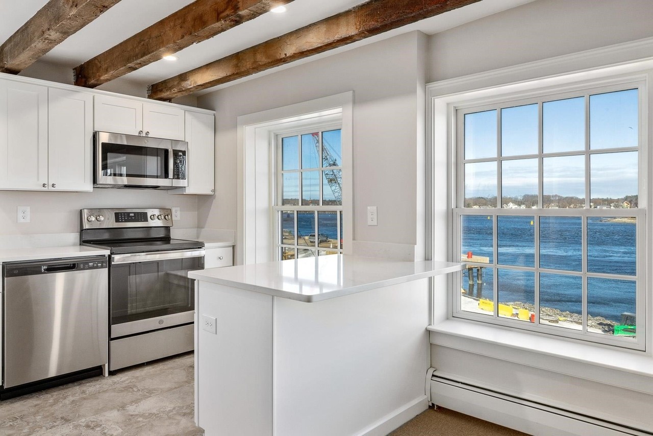 205 Market St #3 - Photo 6 of 20