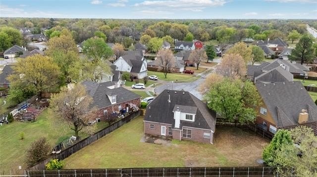 304 N Nyssa Ave - Photo 4 of 41