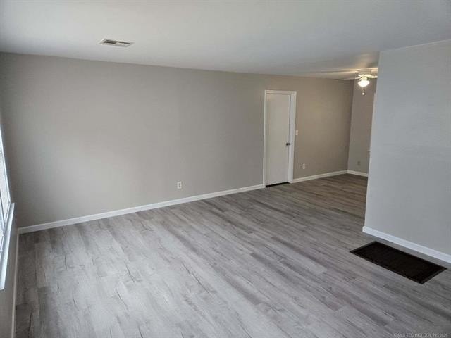 1523 E 43rd Pl - Photo 2 of 14