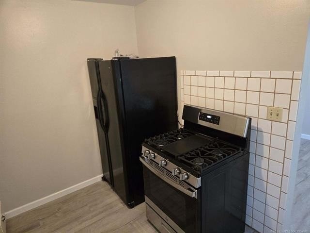 1523 E 43rd Pl - Photo 6 of 14