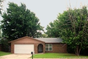 featured image of 1645 S 6th St