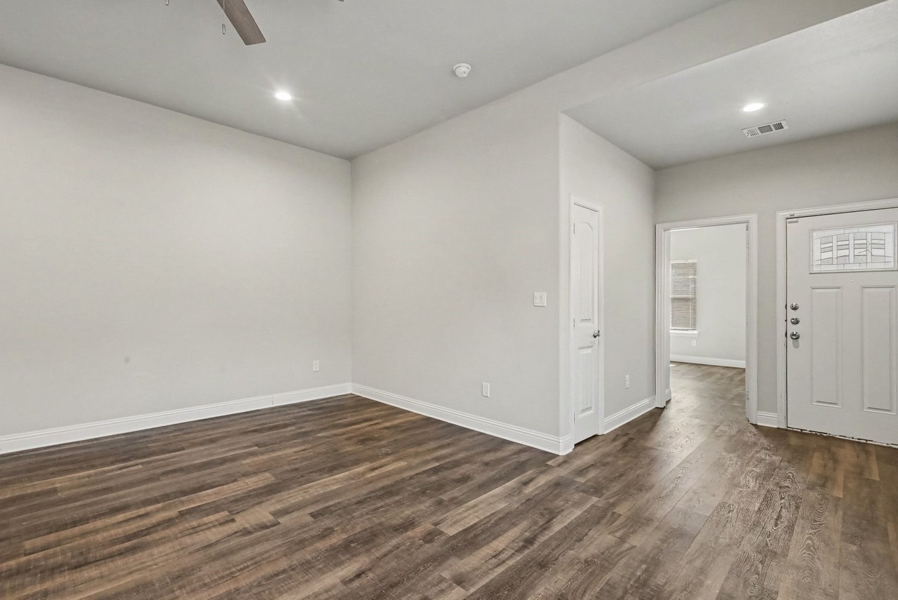 1306 Orange St - Photo 5 of 25