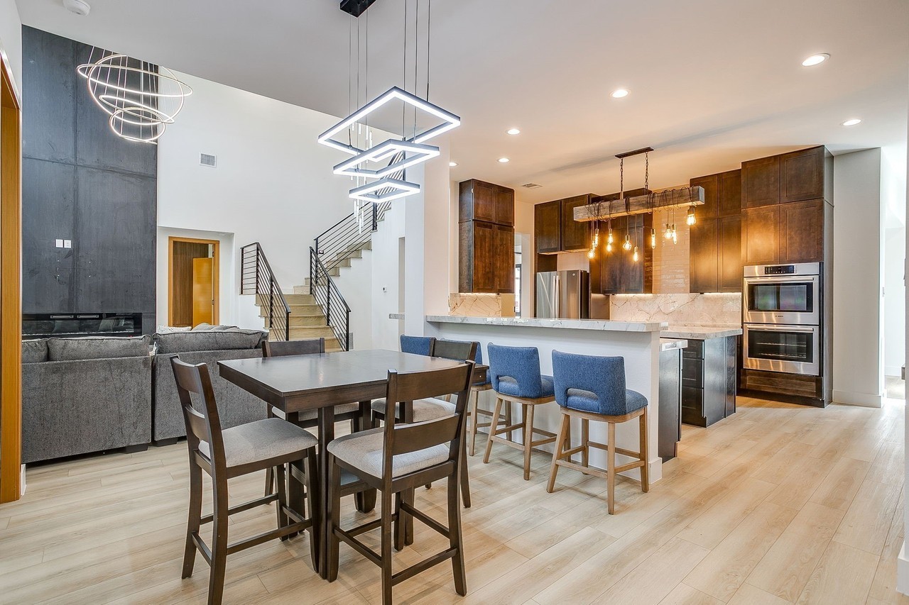 1121 Wishing Well Ct - Photo 7 of 19