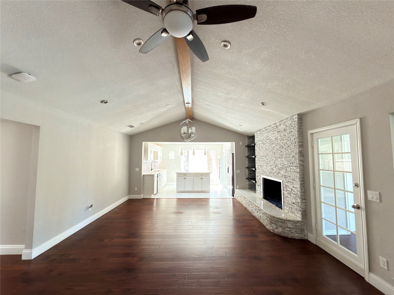 4109 Twilight Trl - Photo 3 of 28