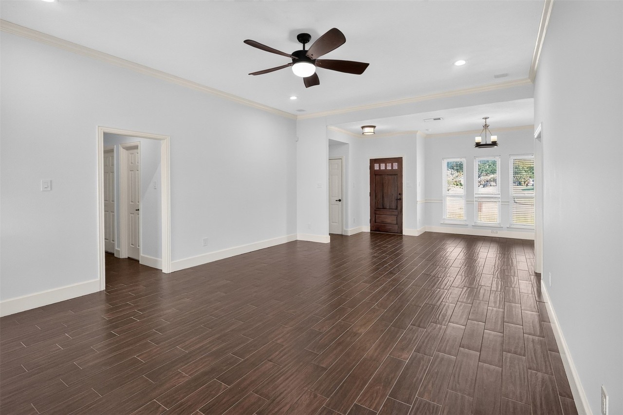 3608 Parkmead Dr - Photo 2 of 28