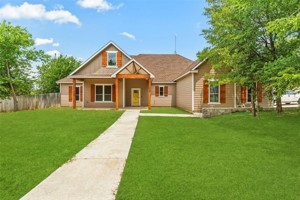 featured image of 1754 Riverview Dr