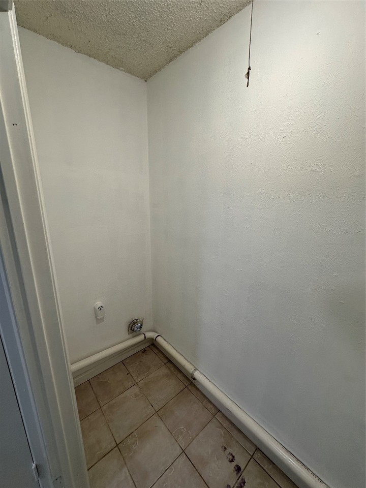 410 E Timberview Ln - Photo 6 of 12