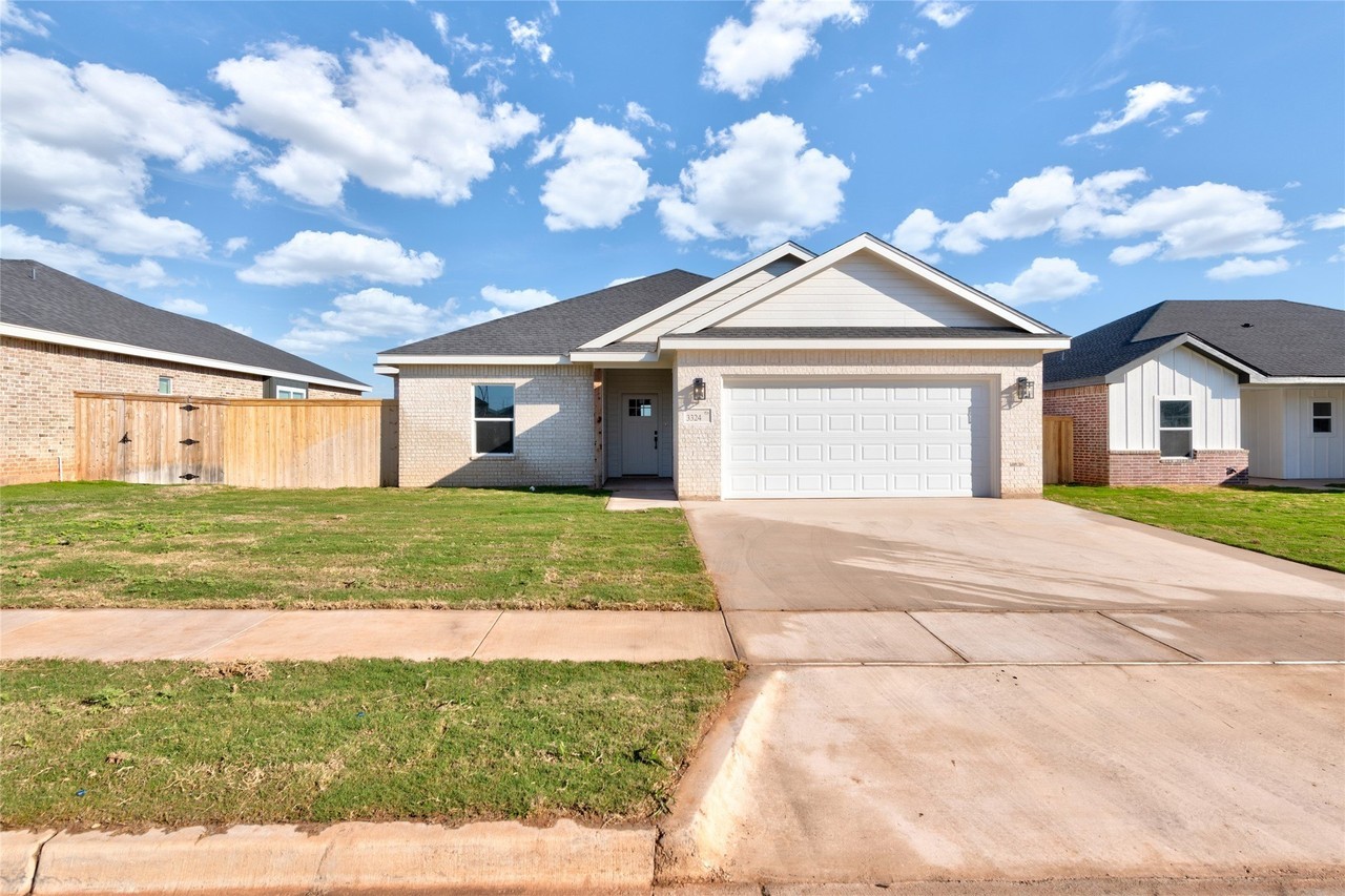 3324 Muthu Veer Dr - Photo 2 of 40