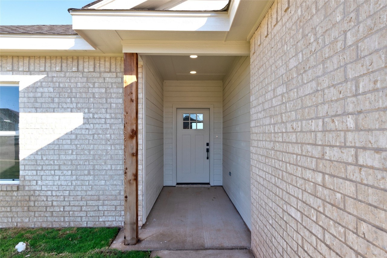 3324 Muthu Veer Dr - Photo 5 of 40