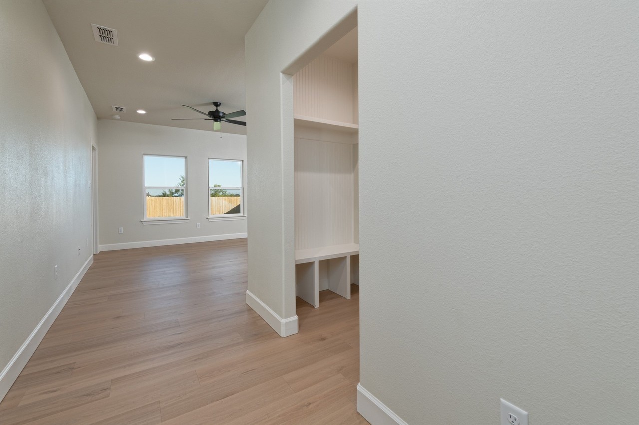 3324 Muthu Veer Dr - Photo 7 of 40