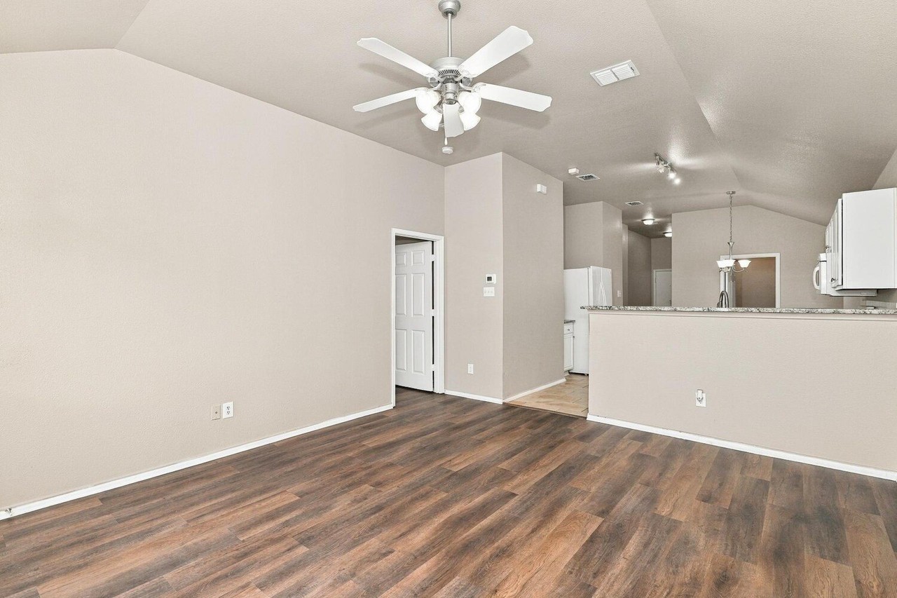 3012 Thicket Bend Ct - Photo 5 of 15
