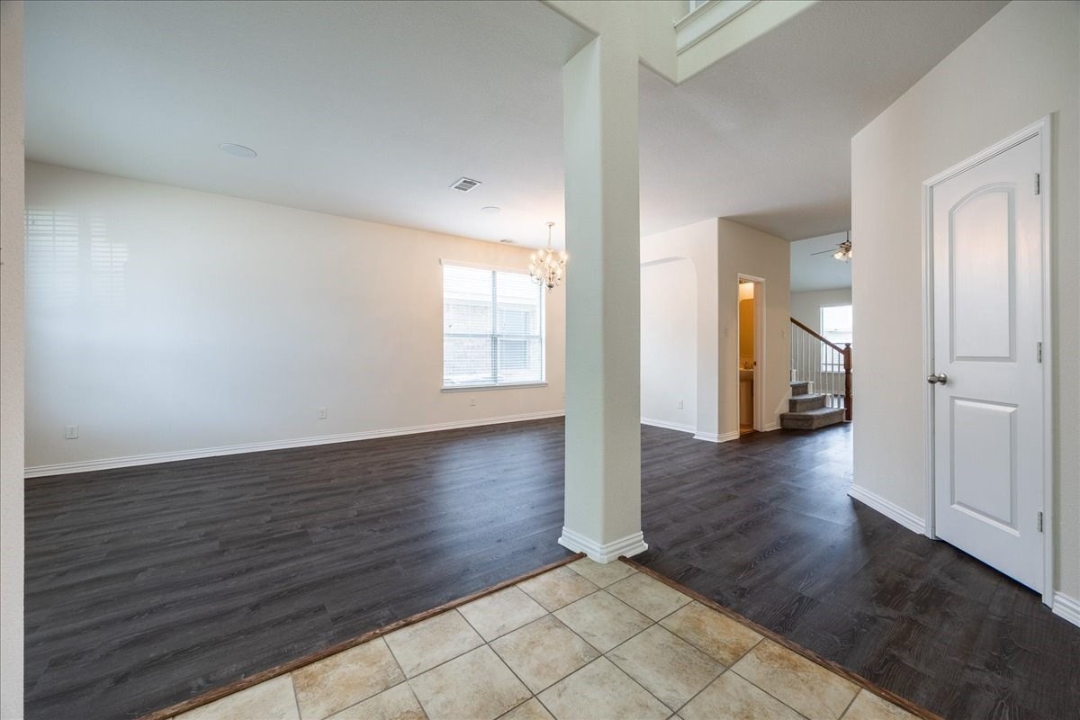 1725 Birds Eye Rd - Photo 4 of 34