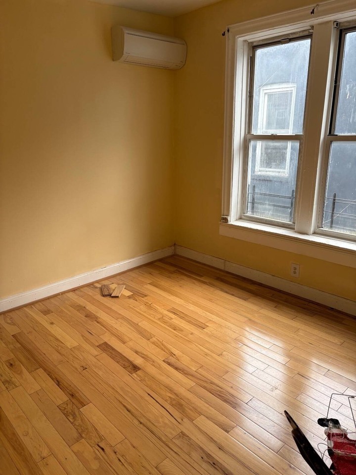 296 E 93rd St - Photo 2 of 3