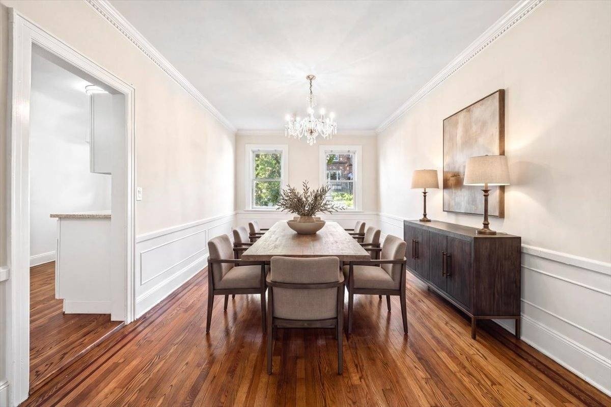 6723 Ingram St - Photo 3 of 11