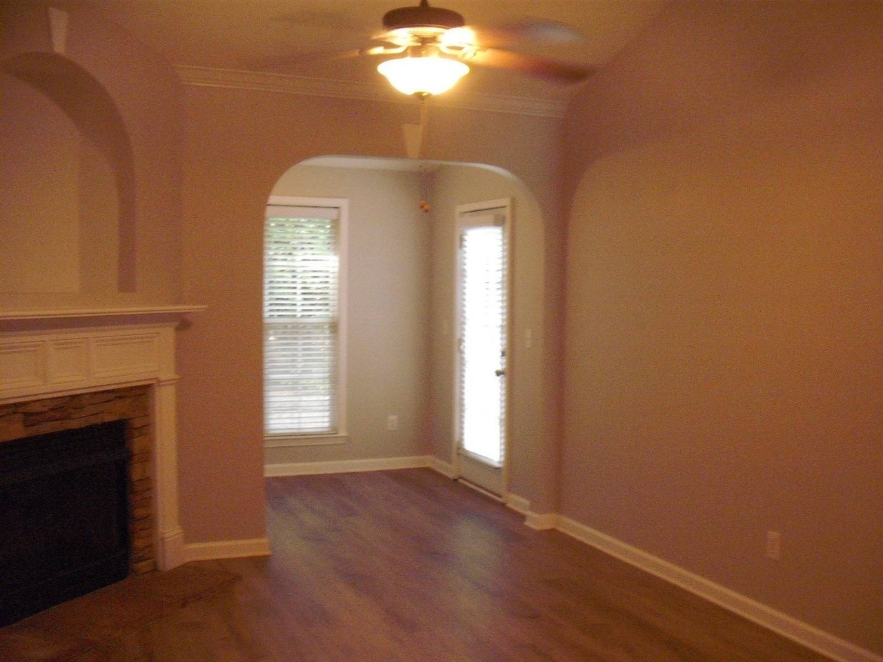 563 Cahaba Manor Dr - Photo 2 of 13
