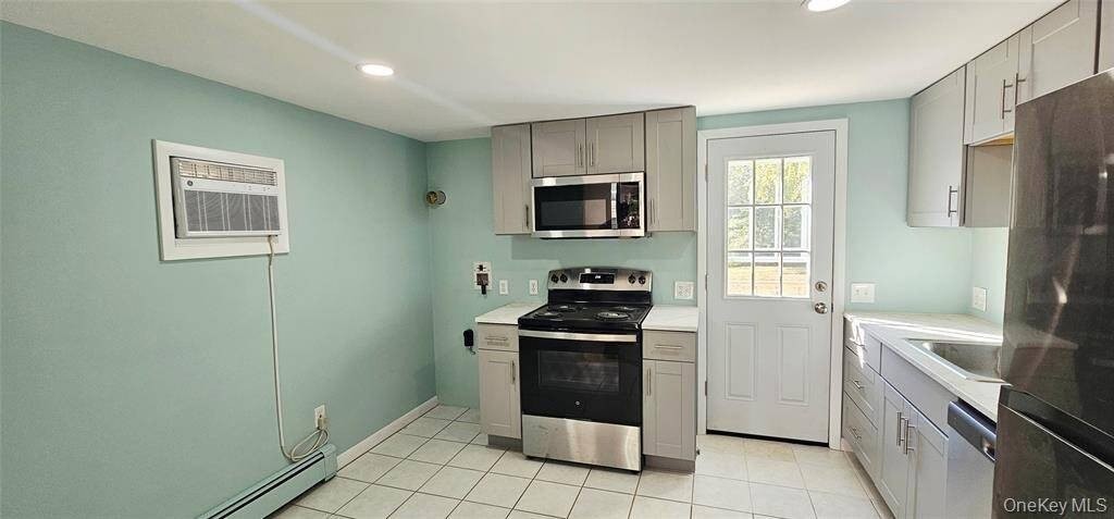 73 Peters Ln - Photo 5 of 12