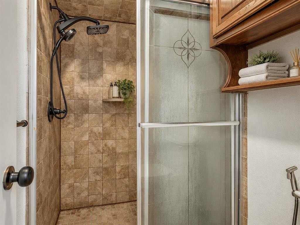 11124 Ashford Dr - Photo 7 of 20