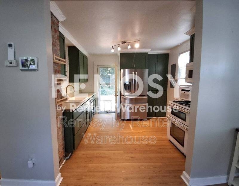 2802 Parish Ave - Photo 6 of 18